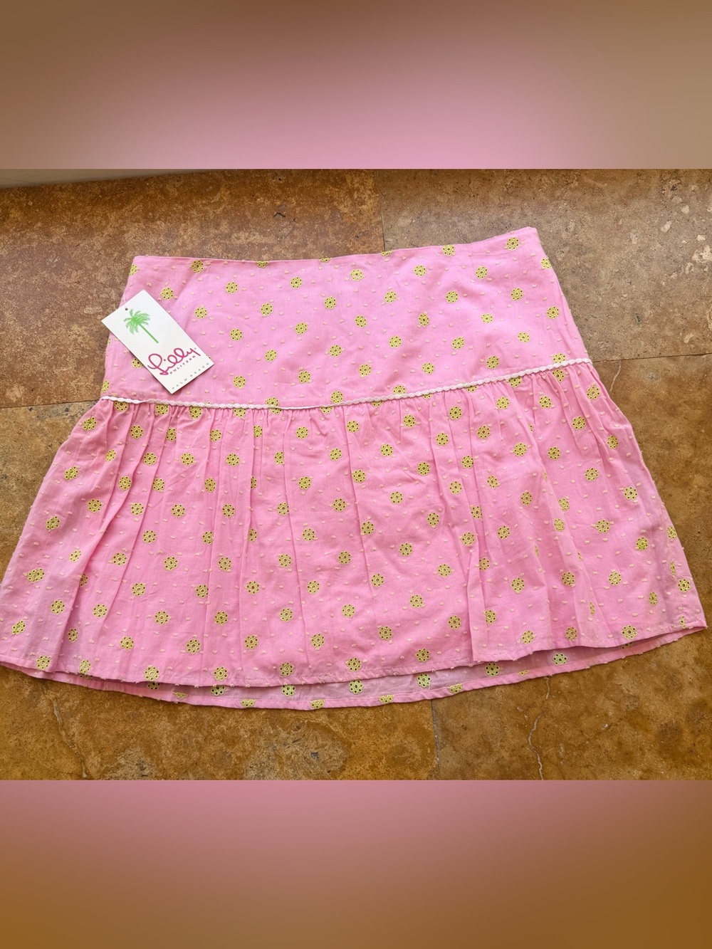 NWT, Lilly Pulitzer skirt, shell pink ditty dotty Swiss dot eye, size 10 lined